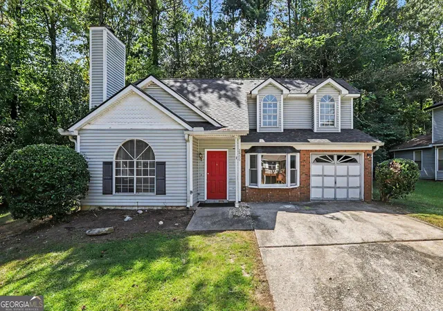 Photo 1 of Sale Pending at 2955 Sugarcreek Ln Se, Atlanta, GA 30316 | MLS# 10831623 | Listing updated on 2026-10-01