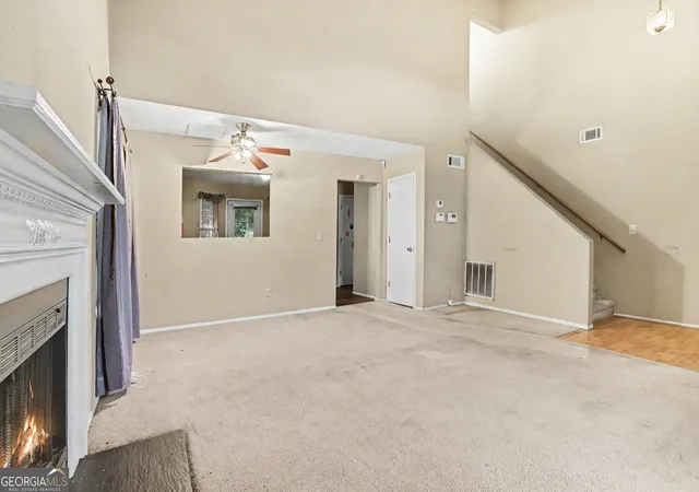 Photo 4 of Sale Pending at 2955 Sugarcreek Ln Se, Atlanta, GA 30316 | MLS# 10831623 | Listing updated on 2026-10-01