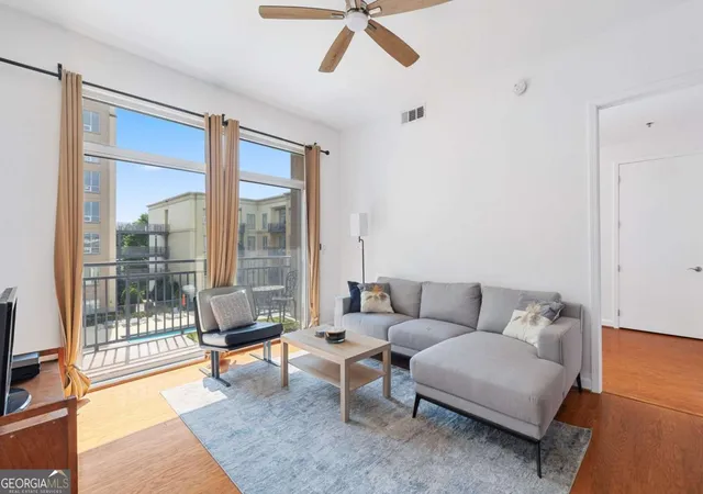 3rd image of 711 Cosmopolitan Dr Ne #300, Atlanta, GA 30324 | MLS# 10790647