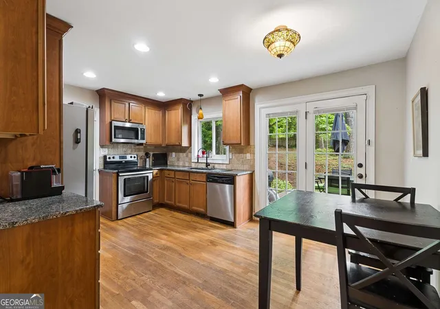 4th image of 2503 Brentford Pl, Decatur, GA 30032 | MLS# 10781216
