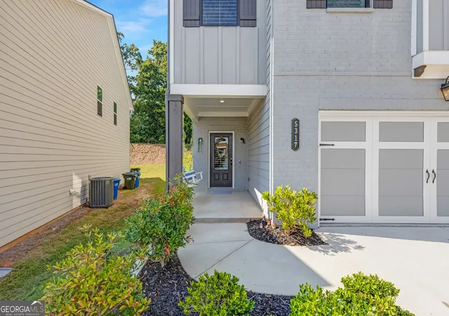 Photo 3 of Single family home for sale at 5317 Fox Hill Ln, Oakwood, GA 30566 | MLS# 10825147 | Listing updated on 2026-08-27
