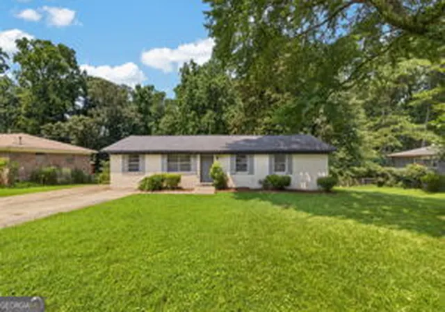 Photo 1 of Single family home for sale at 899 E Glochester Pl, Norcross, GA 30071 | MLS# 10810878 | Listing updated on 2026-09-13