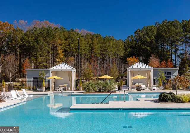 Photo 4 of Sale Pending at 604 Highgrove Cir, Canton, GA 30115 | MLS# 10766427 | Listing updated on 2026-05-19