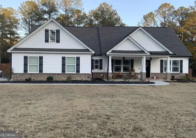 1st image of 147 Evergreen Dr S, Barnesville, GA 30204 | MLS# 10803934