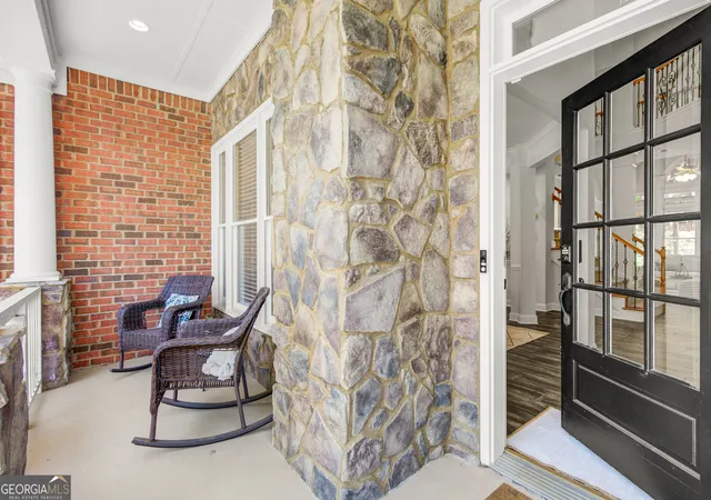 Photo 3 of Single family home for sale at 430 Lake Forest Dr, Newnan, GA 30265 | MLS# 10831667 | Listing updated on 2026-10-10