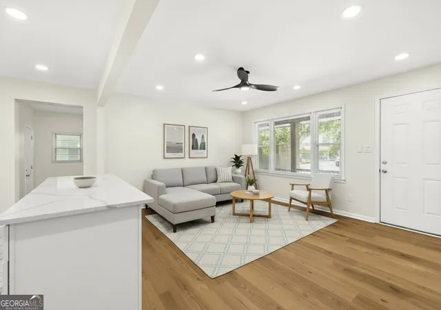 Photo 3 of Single family home for sale at 2908 Browns Mill Rd Se, Atlanta, GA 30354 | MLS# 10822446 | Listing updated on 2026-09-28