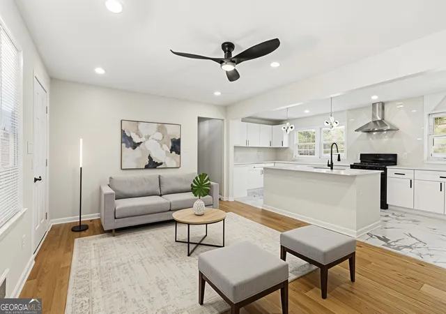 Photo 3 of Single family home for sale at 2908 Browns Mill Rd Se, Atlanta, GA 30354 | MLS# 10822446 | Listing updated on 2026-09-28