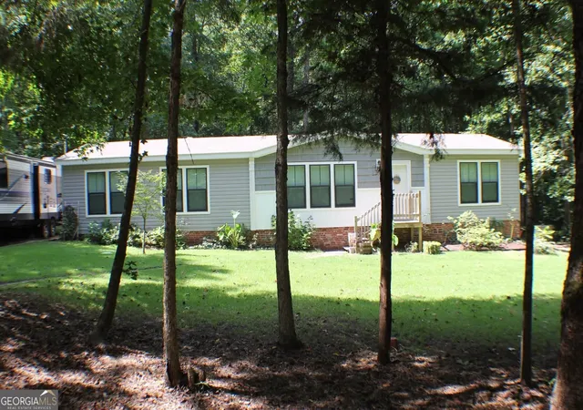 Photo 2 of Sale Pending at 178 Woodbine Cir, Franklin, GA 30217 | MLS# 10826999 | Listing updated on 2026-09-10