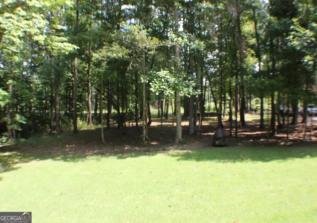 Photo 3 of Sale Pending at 178 Woodbine Cir, Franklin, GA 30217 | MLS# 10826999 | Listing updated on 2026-09-10