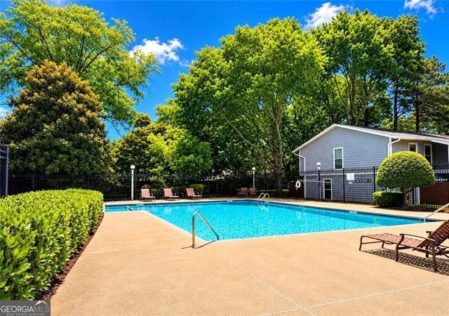 2nd image of 5056 Mdw Ln, Marietta, GA 30068