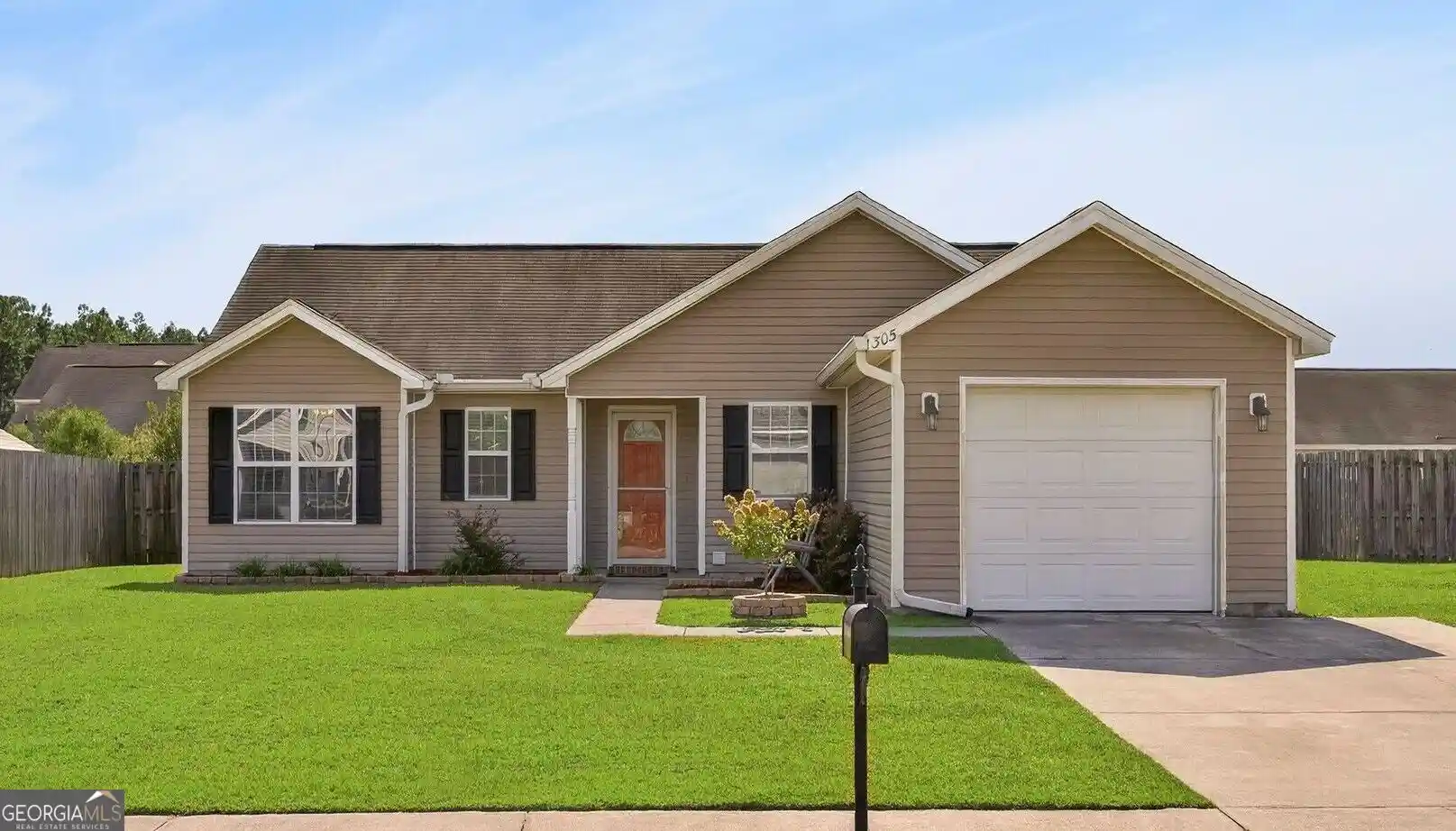 Photo 1 of Single family home for sale at 305 Timber View Dr, Guyton, GA 31312 | MLS# 10870602 | Listing updated on 2026-10-23