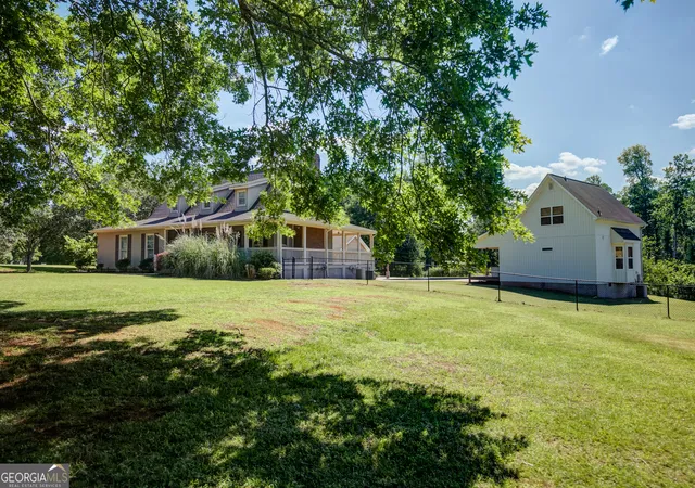 Homes for sale in Tyrone, GA | 300 Briarwood Rd, Tyrone, GA 30290 | MLS# 10778665