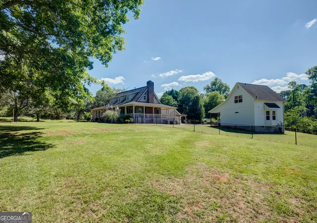 Homes for sale in Tyrone, GA | 300 Briarwood Rd, Tyrone, GA 30290 | MLS# 10778665
