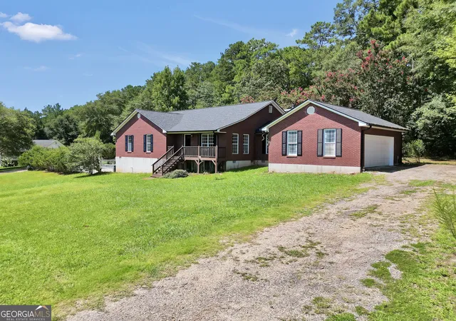 4th image of 390 Burg Rd, Locust Grove, GA 30248 | MLS# 10823848