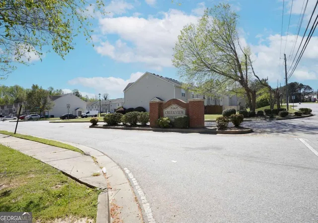 Homes for sale in Morrow, GA | 5338 Creekview Ln, Morrow, GA 30260 | MLS# 10724428