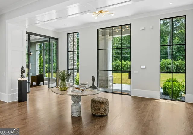 Photo 3 of Mansion for sale at 4715 Northside Dr Nw, Sandy Springs, GA 30327 | MLS# 10765344 | Listing updated on 2026-08-13