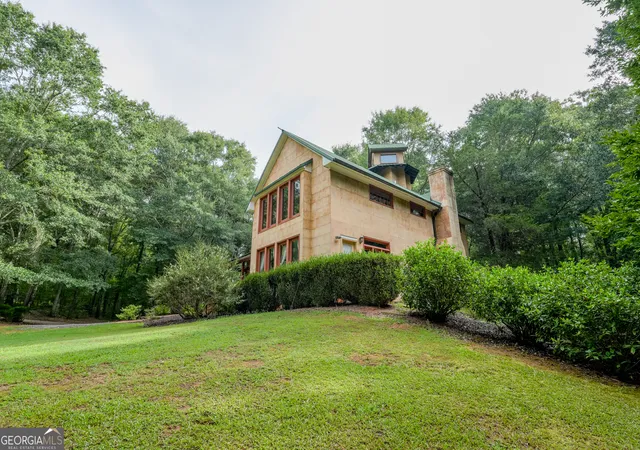 Photo 4 of Single family home for sale at 5642 Highway 212, Covington, GA 30016 | MLS# 10816703 | Listing updated on 2026-09-04