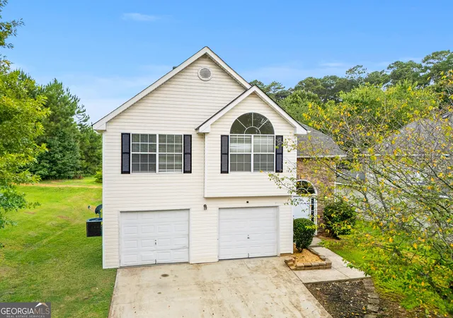 Photo 1 of Sale Pending at 6559 Lancelot Ct, Riverdale, GA 30296 | MLS# 10823058 | Listing updated on 2026-09-15