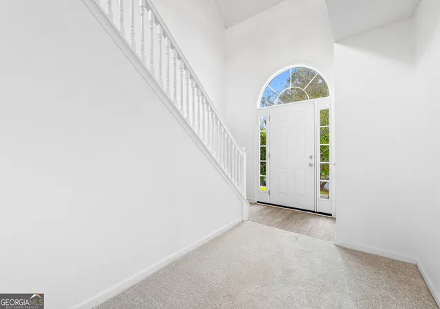 Photo 4 of Sale Pending at 6559 Lancelot Ct, Riverdale, GA 30296 | MLS# 10823058 | Listing updated on 2026-09-15