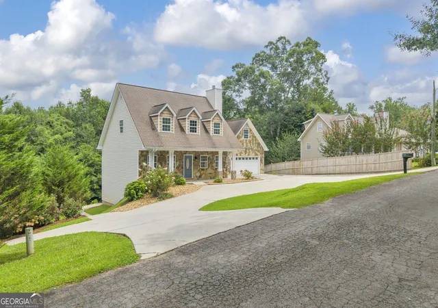 3rd image of 247 Mill Creek Dr, Tallapoosa, GA 30176 | MLS# 10824121