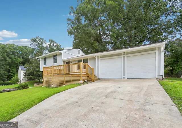 Photo 1 of Sale Pending at 3020 Forestside Ln, Atlanta, GA 30349 | MLS# 10821077 | Listing updated on 2026-09-15