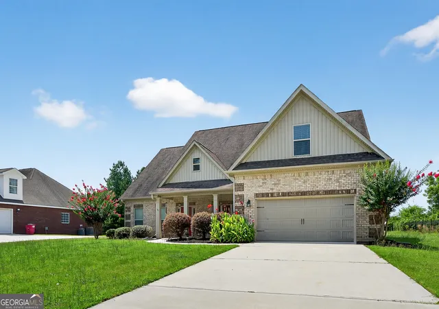 Photo 3 of Sale Pending at 344 Thoroughbred Ln, Macon, GA 31216 | MLS# 10565536 | Listing updated on 2025-10-28