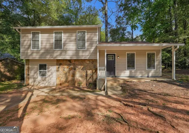 Single family home for sale at 5130 S Woodbridge Trl, Stone Mountain, GA 30088 | MLS# 10856629