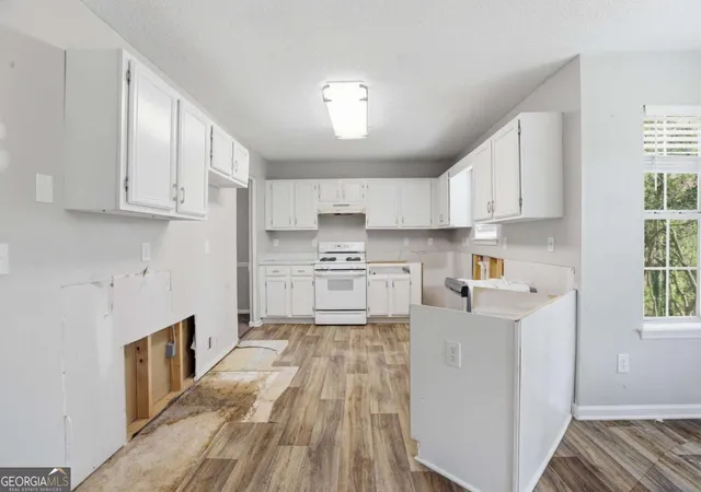 4th image of 1404 Chapel Hill Ln Sw, Marietta, GA 30008 | MLS# 10718937