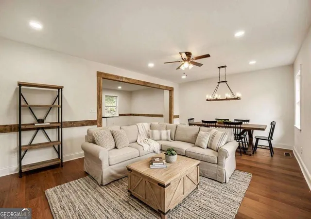Photo 2 of Single family home for sale at 472 Rigby St Ne, Marietta, GA 30060 | MLS# 10782367 | Listing updated on 2026-06-23