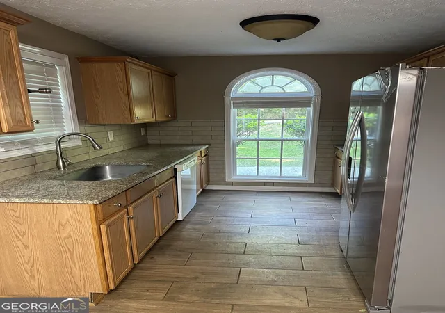 Photo 4 of Sale Pending at 69 Autumn Dr, Nicholson, GA 30565 | MLS# 10836099 | Listing updated on 2026-10-06