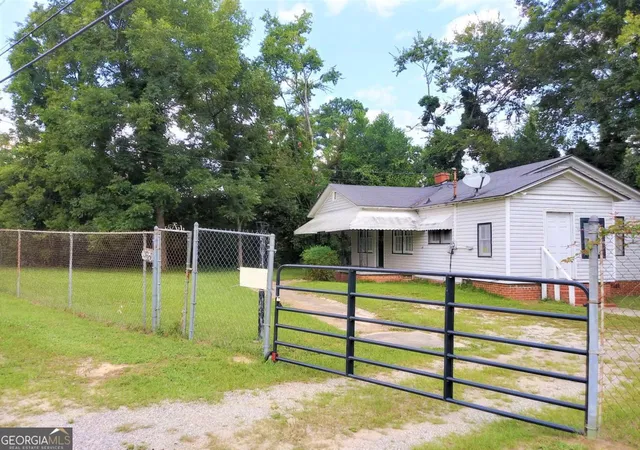 Listing Photo 4 - Condo for sale in building located at 3631 W Napier Rd, Macon, GA 31204