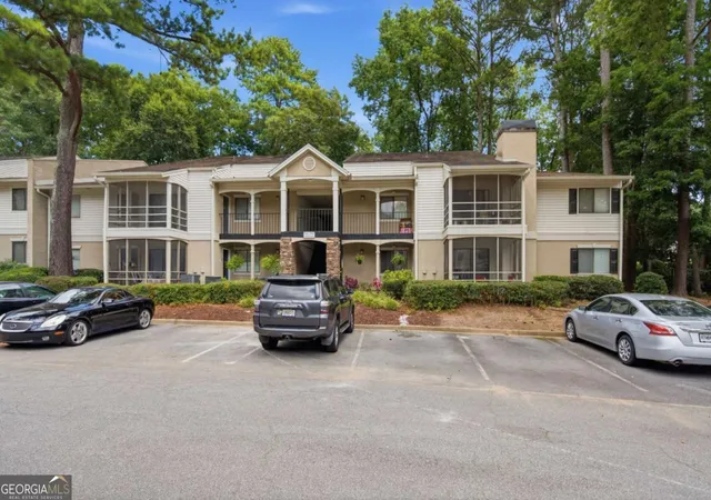 5th image of 1016 Wingate Wy, Sandy Springs, GA 30350