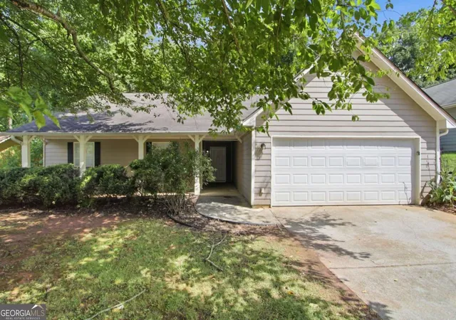 1st image of 2572 Herndon Rd, Lawrenceville, GA 30043 | MLS# 10811355