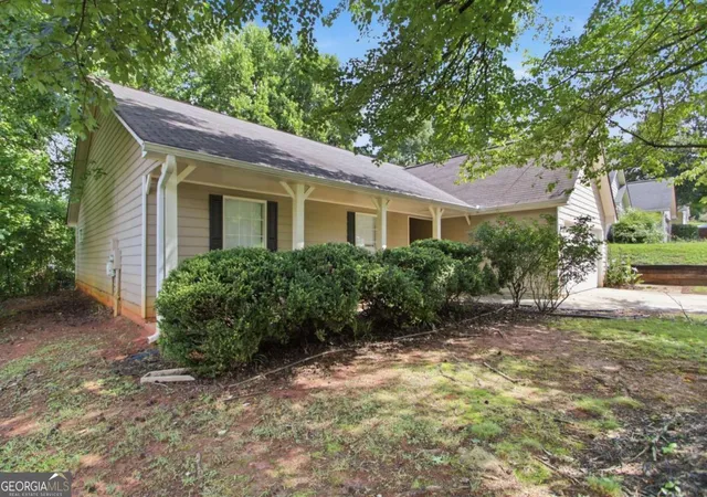 2nd image of 2572 Herndon Rd, Lawrenceville, GA 30043 | MLS# 10811355