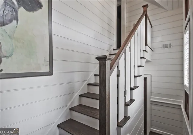Photo 4 of Sale Pending at 109 Coneflower Ln, Toccoa, GA 30577 | MLS# 10558618 | Listing updated on 2026-04-10
