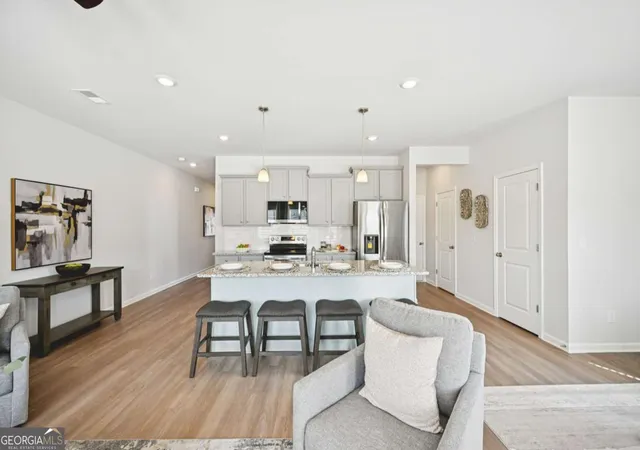 5th image of 1424 Barlow Rd, Lithonia, GA 30058 | MLS# 10767495