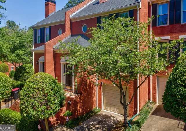 Photo 2 of Townhouse for sale at 1002 Defoors Mill Dr Nw, Atlanta, GA 30318 | MLS# 10781100 | Listing updated on 2026-10-08