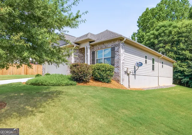 Homes for sale in Commerce, GA | 645 Skyview Dr, Commerce, GA 30529 | MLS# 10802919