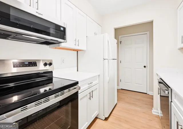 Photo 3 of Condo for sale at 300 Johnson Fry Rd NE #B1007, Sandy Springs, GA 30328 | MLS# 10816828 | Listing updated on 2026-09-15