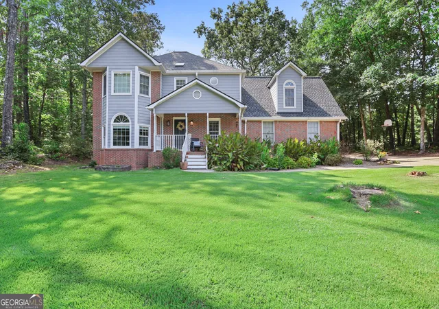 Photo 1 of Single family home for sale at 232 Lakewood Dr, Carrollton, GA 30117 | MLS# 10832434 | Listing updated on 2026-09-09