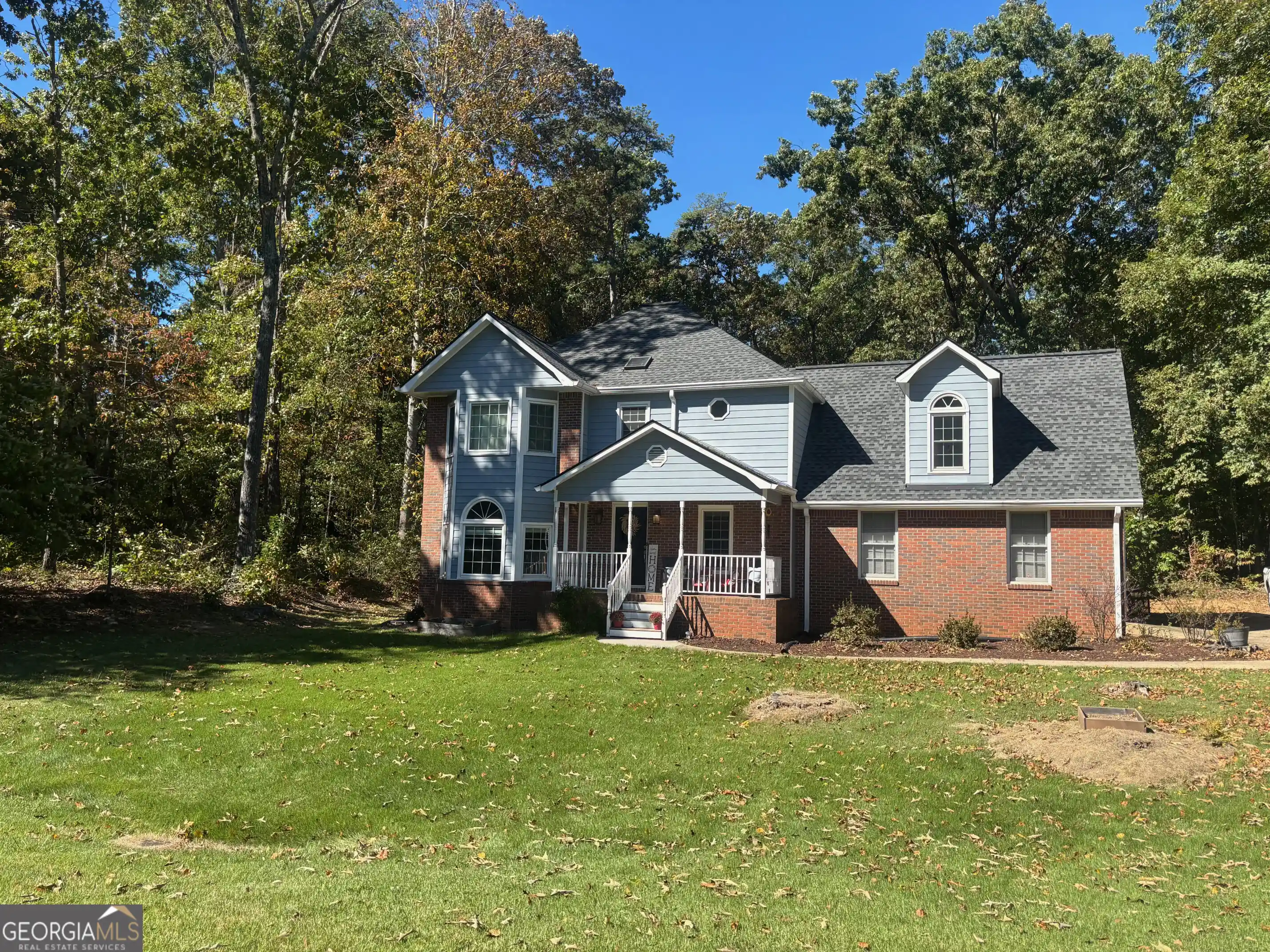 Photo 1 of Single family home for sale at 232 Lakewood Dr, Carrollton, GA 30117 | MLS# 10832434 | Listing updated on 2026-10-24