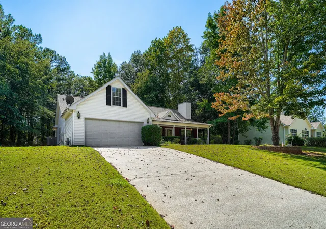 Photo 2 of Single family home for sale at 1141 Morrow Dr, Social Circle, GA 30025 | MLS# 10833898 | Listing updated on 2026-09-15