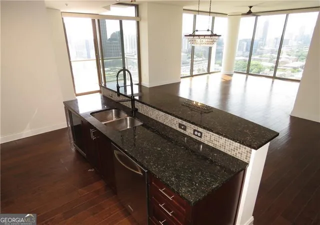 Photo 4 of Condo for sale at 270 17Th St Nw #3801, Atlanta, GA 30363 | MLS# 10825099 | Listing updated on 2026-10-16