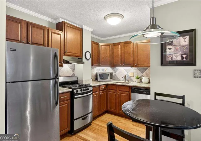 3rd image of 2285 Peachtree Rd Ne #1106, Atlanta, GA 30309 | MLS# 10800129