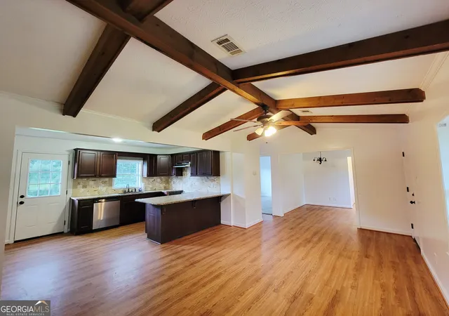 4th image of 304 Baughs Cross Rd, West Point, GA 31833 | MLS# 10773850