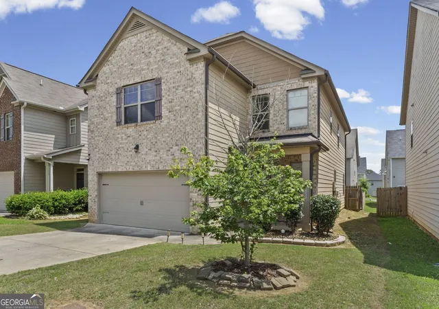 2nd image of 11852 Lovejoy Crossing Blvd, Hampton, GA 30228 | MLS# 10785541