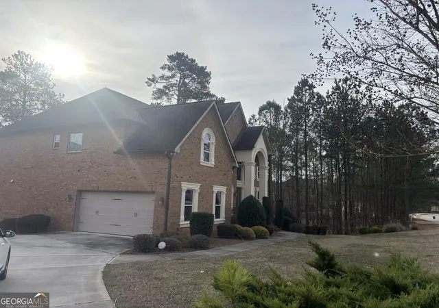 Photo 3 of Single family home for sale at 2525 Lake Erma Dr, Hampton, GA 30228 | MLS# 10772636 | Listing updated on 2026-06-10