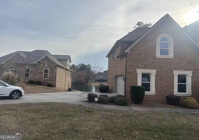 Photo 4 of Single family home for sale at 2525 Lake Erma Dr, Hampton, GA 30228 | MLS# 10772636 | Listing updated on 2026-06-10