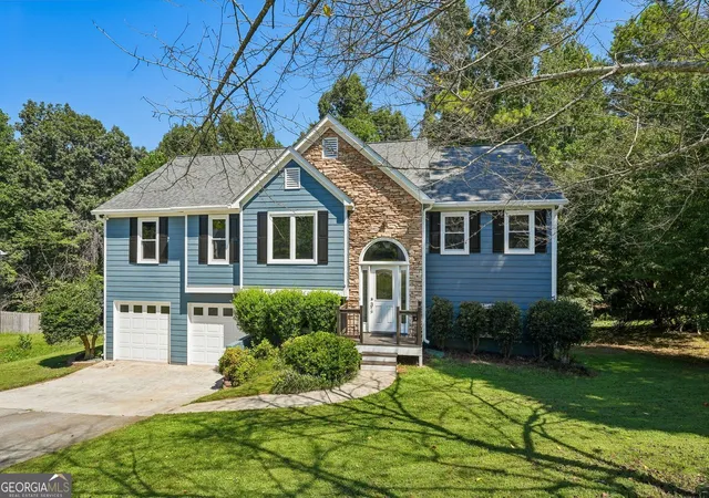 Photo 3 of Single family home for sale at 270 Wentworth Dr, Canton, GA 30114 | MLS# 10833292 | Listing updated on 2026-09-03