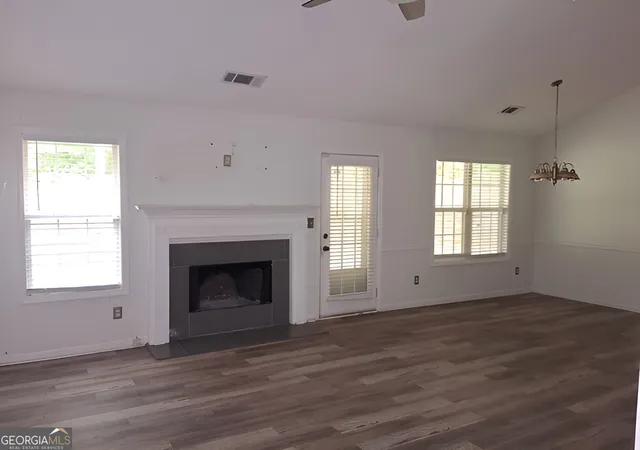 4th image of 300 Lakeside Dr, Covington, GA 30016 | MLS# 10789171
